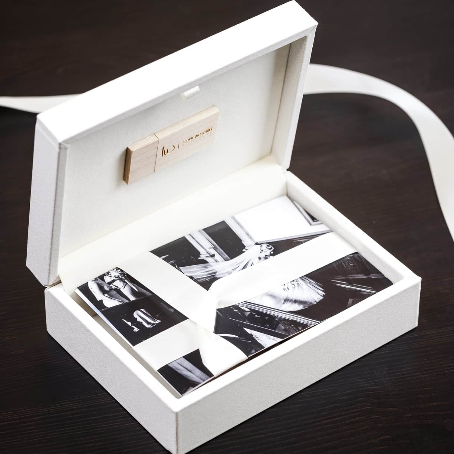 Photographer USBs for Weddings & More USB2U