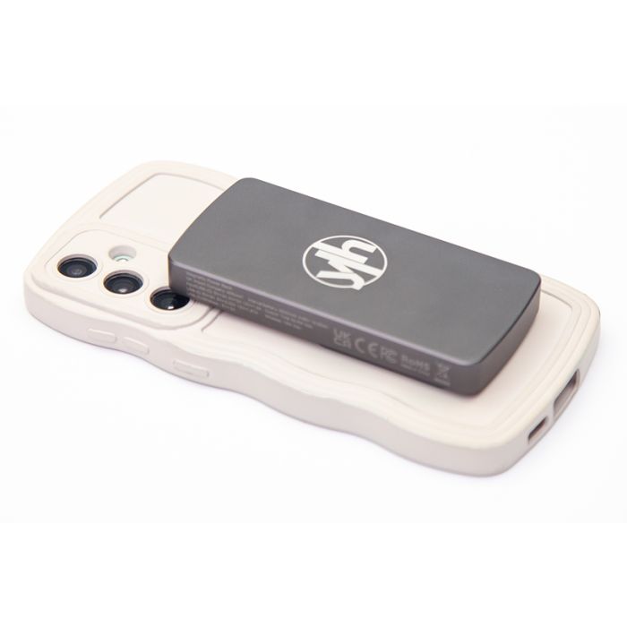 Magnetic power bank charging phone Magnetic power bank charging phone