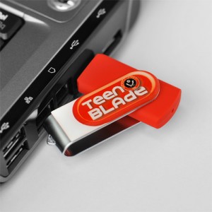 usb stick in laptop 