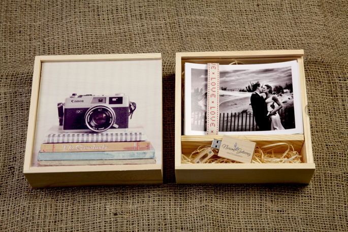 USB Pine Gift Box