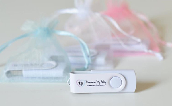 white mono twister usb