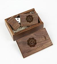 wooden USB stick and Box engraved with a photographer's logo